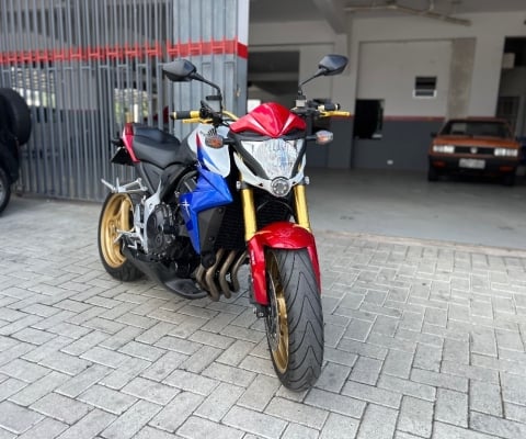 Honda CB1000r Tricolor - BAIXO KM