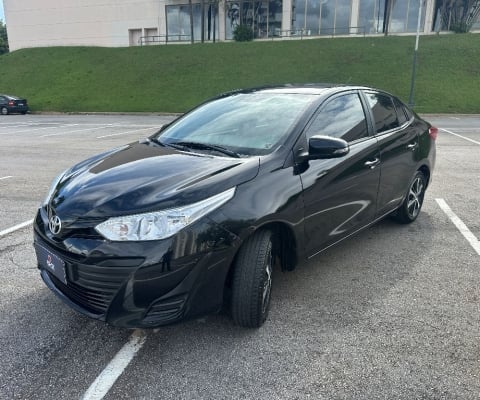 Yaris 1.5 16V FLEX SEDAN XL LIVE Apenas 85mil km