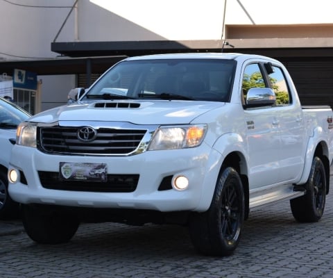 TOYOTA HILUX SRV 3.0, 4x4 TURBO diesel, 