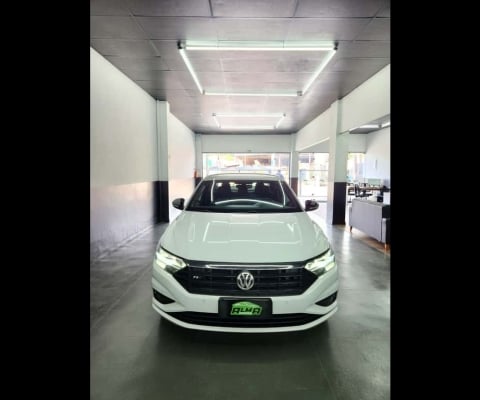 VOLKSWAGEN JETTA R-Line 250 TSI 1.4 Flex 16V Aut.