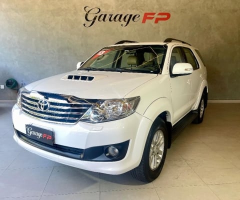 Toyota Hillux Sw4 Srv 3.0 4x4 2013 Branca