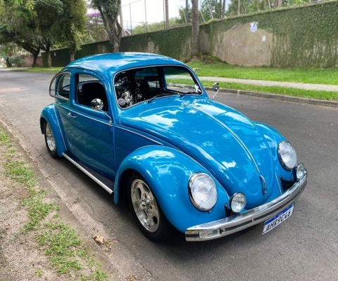 Fusca azul pavão 