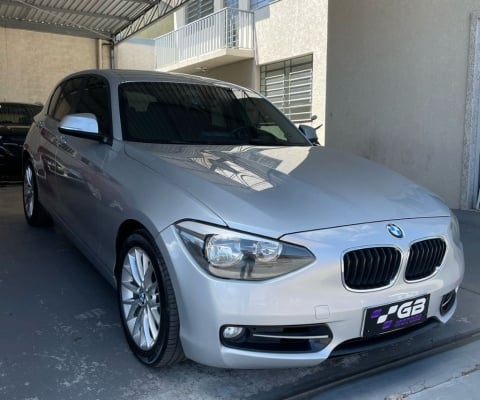 BMW 118i 1.6 TURBO (Veículo impecável).