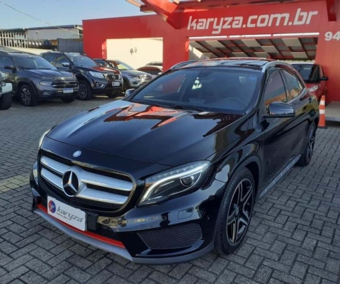 MERCEDES-BENZ GLA250 2015