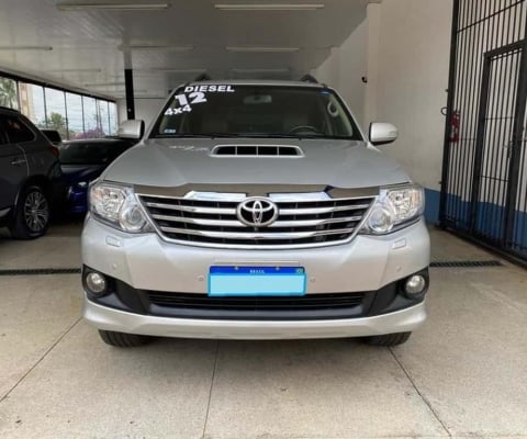 Toyota SW4 SRV 2012/2012 4x4 Diesel Automática