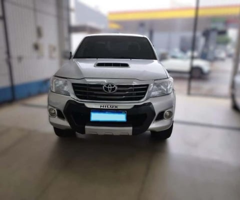 TOYOTA HILUX CD4X4 SRV 2013