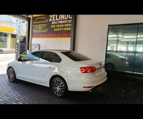 Volkswagen JETTA 2.0 TSI HIGHLINE 211CV GASOLINA 4P TIPTRONIC