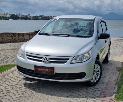 Volkswagen Gol Novo 1.0 4P - Prata - 2012/2013