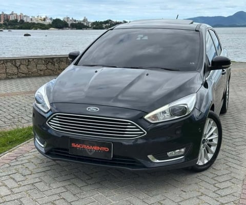 Ford Focus TITANIUM Plus 2.0  AUT. - Preta - 2016/2017