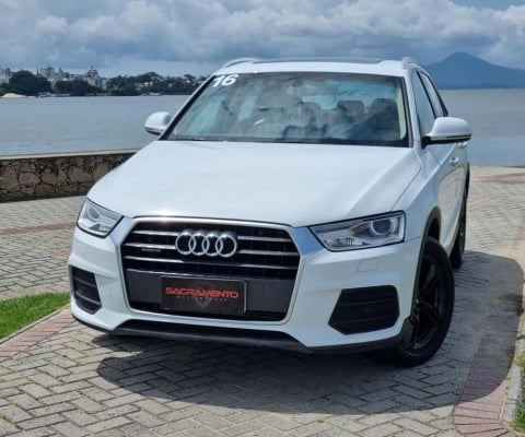 Audi Q3 2.0 180cv - Branca - 2015/2016