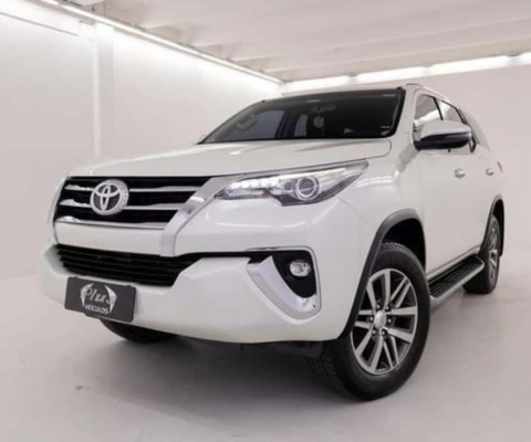 TOYOTA HILUX SW4 2.8 SRX 4X4 16V TURBO INTERCOOLER DIESEL 4P AUTOMÁTICO 2019