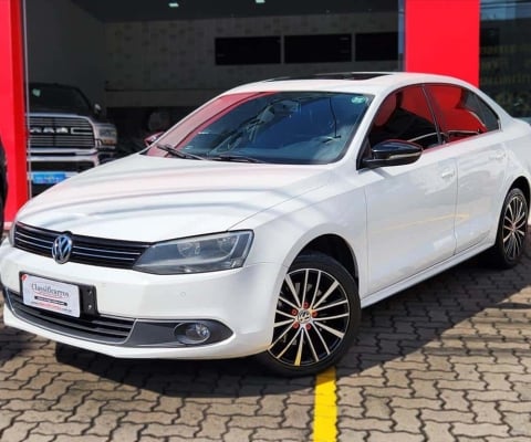 VOLKSWAGEN JETTA 2.0 TSI HIGHLINE 200CV GASOLINA 4P TIPTRONIC