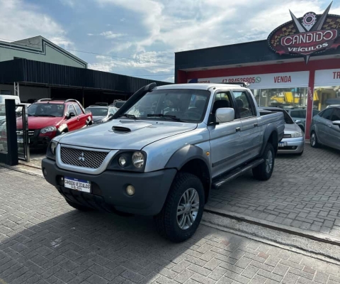 Mitsubishi L200 OUTDOOR HPE 2.5 4x4 CD T.Dies. Aut.