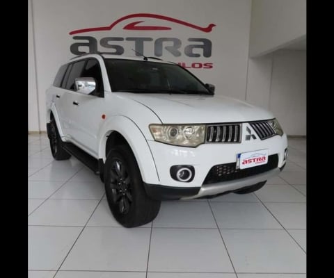 MITSUBISHI DAKAR HPE 3.2 4X4 T.I DIES 5P AUT 2013