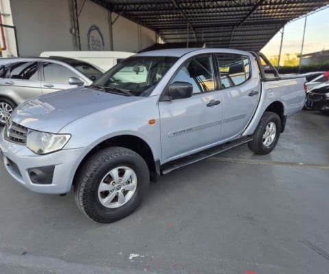 L200 Triton GLX 3.2 Cabine Dupla Turbo Diesel Mecânica 2013