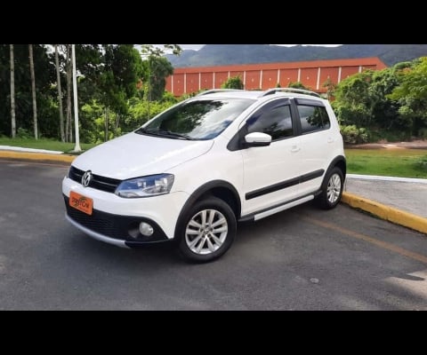 Volkswagen CrossFox  I MOTION 1.6 T. Flex 16V 5p  - Branca - 2012/2013