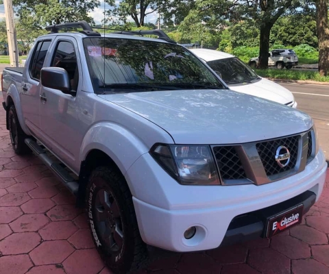 Nissan Frontier SEATT4X2 - Branca - 2011/2012