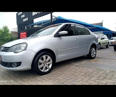 VOLKSWAGEN POLO SEDAN 2.0 COMFOR 2013