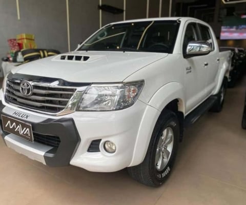 TOYOTA HILUX CD4X4 SRV 2014