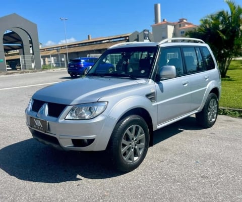 Mitsubishi Pajero TR4 2.0 Flex 16V 4X2 Aut.  - Prata - 2014/2015