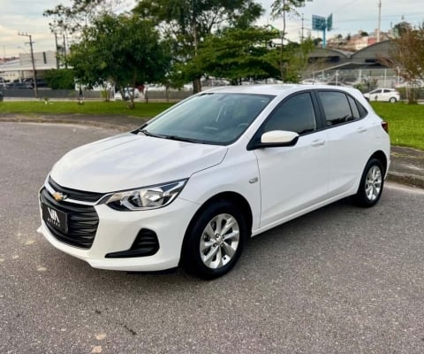 Chevrolet Onix HATCH LT 1.0 12V TB Flex 5p Mec.  - Branca - 2022/2023