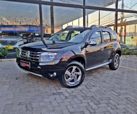 Renault Duster 20 D 4X2A - Preta - 2013/2014