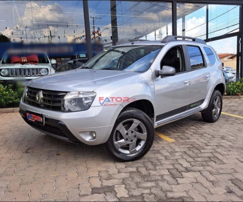 Renault Duster 20 D 4X2A - Prata - 2014/2015