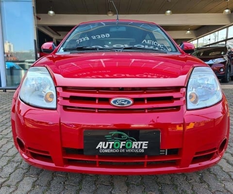 Ford KA 1.0 Flex - Vermelha - 2011/2011