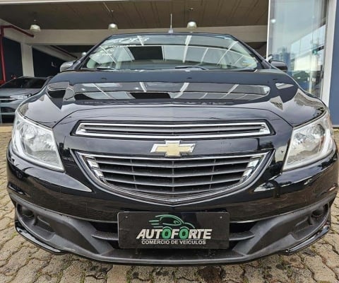 Chevrolet Onix 1.0MT LT - Preta - 2013/2013