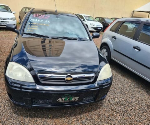 Chevrolet Corsa Hatch 1.4 MAXX - Preta - 2011/2012