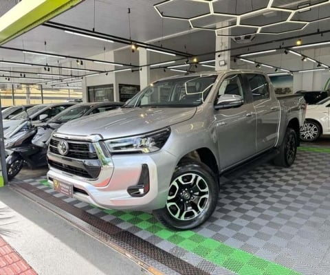 TOYOTA HILUX CD SRX 2.8 4X4 AT 2024