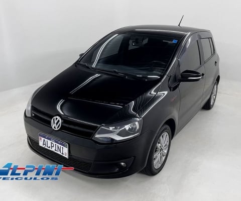 Volkswagen Fox 1.6 MI Rock IN Rio 8V 4P - 2014