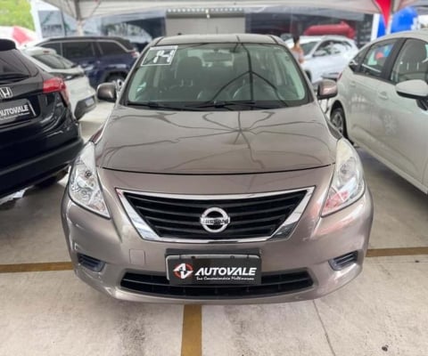 NISSAN NISSAN VERSA 16SV FLEX 2013