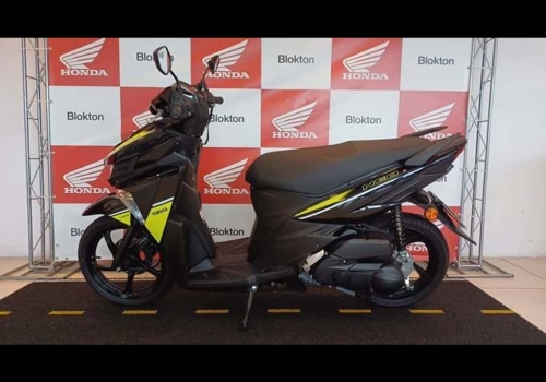 Yamaha Neo Por R Curitiba Pr Id Chaves Na M O