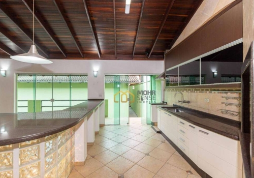 Casas com 2 quartos à venda em Ahú, Curitiba, PR - ZAP Imóveis