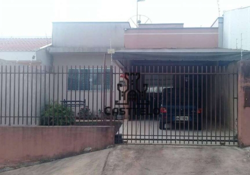 Casas com quintal à venda no Centro em Cambé