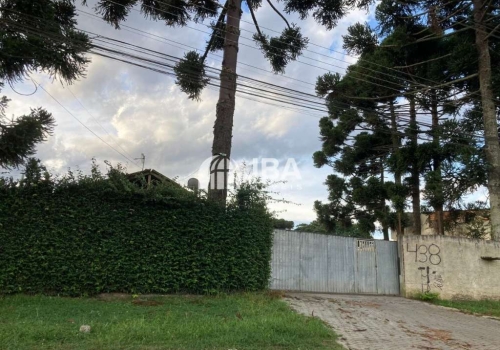 Casa na Rua Cidade de Maria Helena, 526, Fazendinha em Curitiba