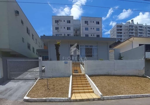 Casa de 265 m² Centro - Schroeder, à venda por R$ 1.250.000