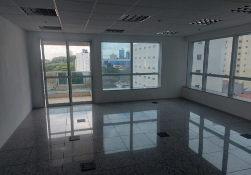 Sala Comercial na Rua Domingos de Santa Maria, Vila Guarani em São