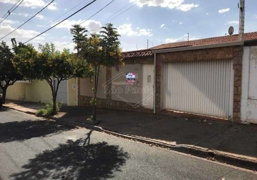 Casas à venda na Avenida Doutor Fermino Silva em Araraquara Chaves na Mão