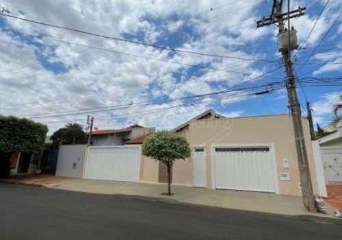 Casas Com Quartos Venda Na Avenida Pedro Galeazi Em Araraquara Chaves Na M O