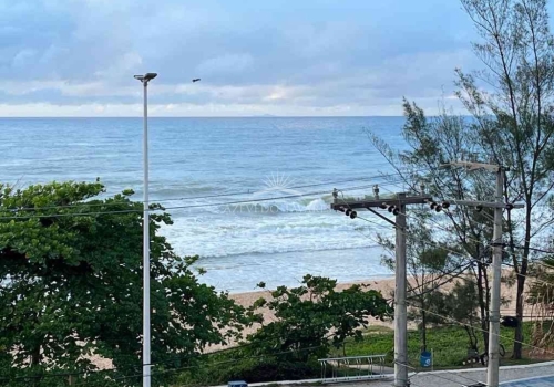 Casas com churrasqueira à venda em Praia do Pecado, Macaé, RJ