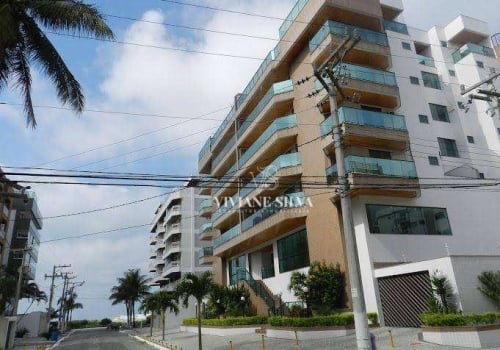 Apartamentos com 5 ou mais quartos para alugar - Cabo Frio, RJ