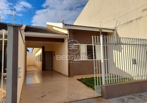 Casas com 3 quartos à venda em Maringá - PR | Chaves na Mão