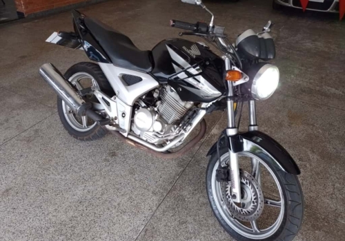 Comprar Honda Cbx Twister 250 Preto 2002 em Piracicaba-SP