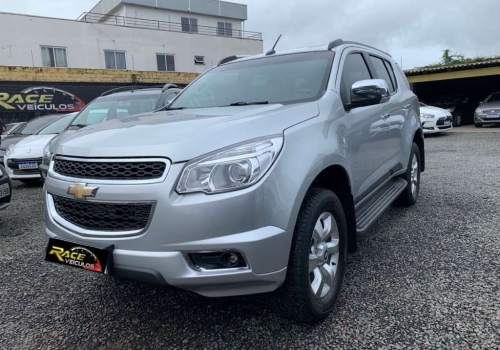 CHEVROLET TRAILBLAZER a diesel 2015 Usados e Novos