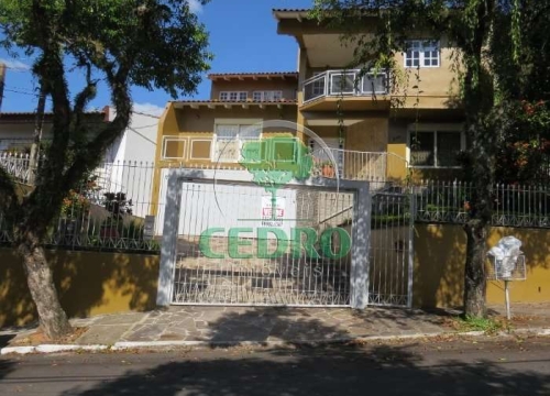Casa com 3 quartos para alugar na rua fernando osório, 210, teresópolis, porto alegre por r$ 4.500