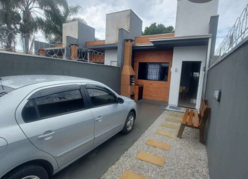 Casa 2 dormitórios para alugar para temporada itacolomi balneário piçarras/sc