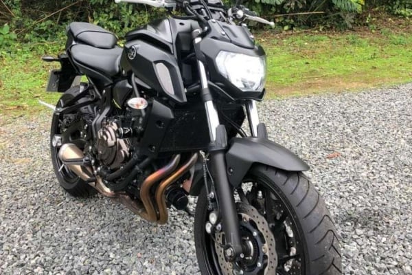 Yamaha mt 07 deals 2010