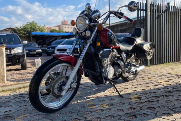 kawasaki vulcan with harley bolsas